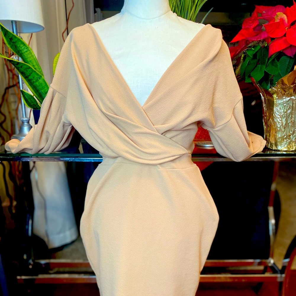 Beige sweetheart neckline dress in new condition